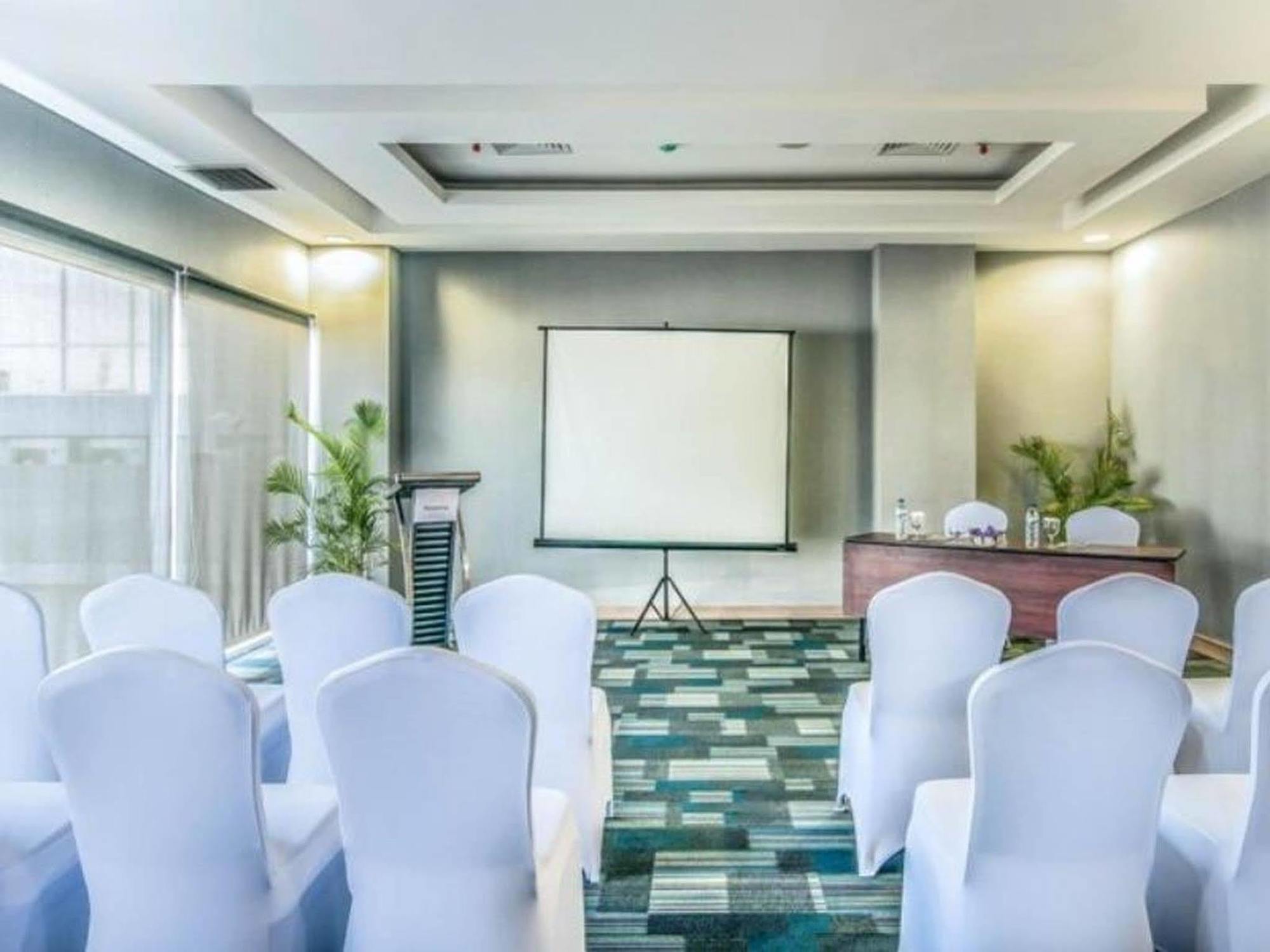 Khas Makassar Hotel Екстер'єр фото